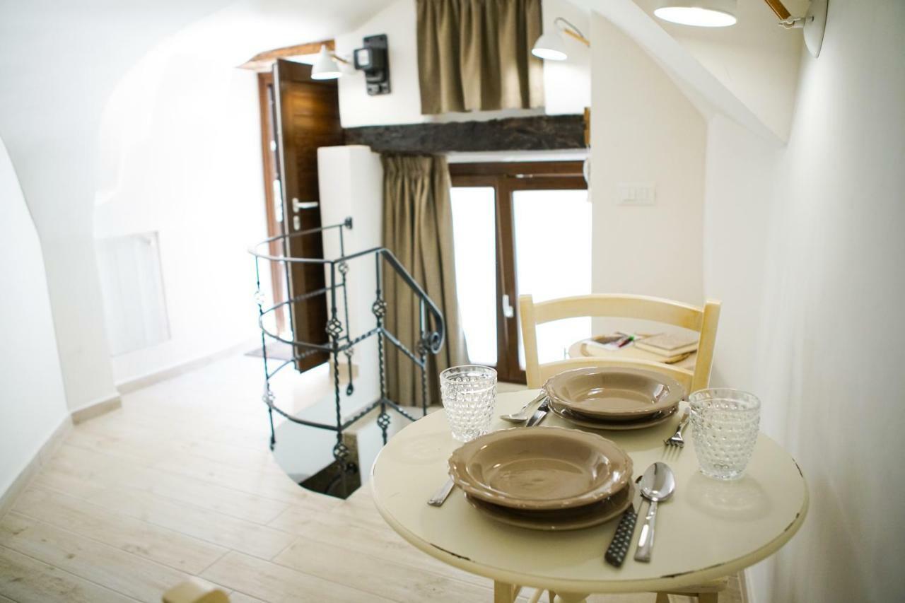 Home 5 - Giu In Dimora Putignano Exteriör bild